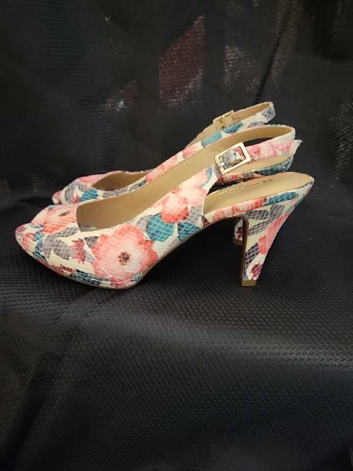 Naturalizer N5 размер 8 комфортных ремешков из змеиной кожи с цветочным рисунком 3 1/2 дюйма Туфли на каблуке - Изображение 3 из 4