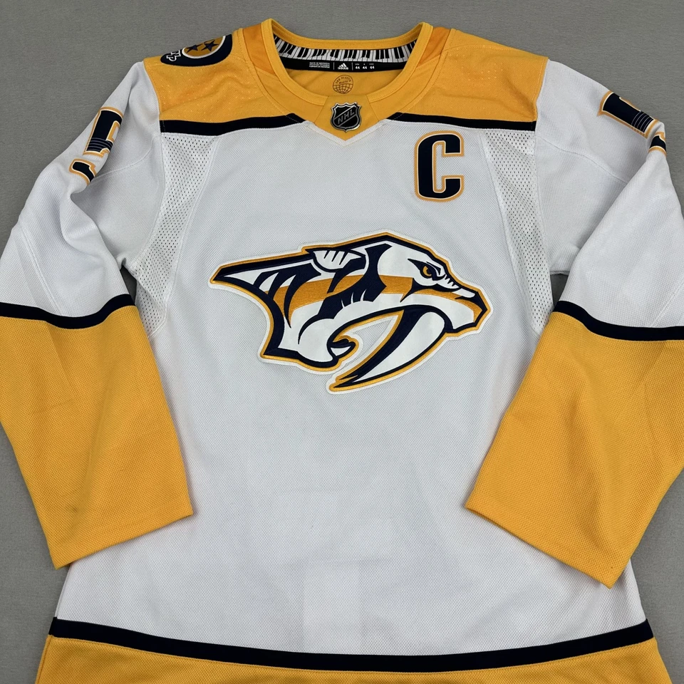 Camiseta Nashville Predators Hombre 44 Amarillo Blanco Adidas NHL Pullover Cuello Redondo M Foto 2 de 4