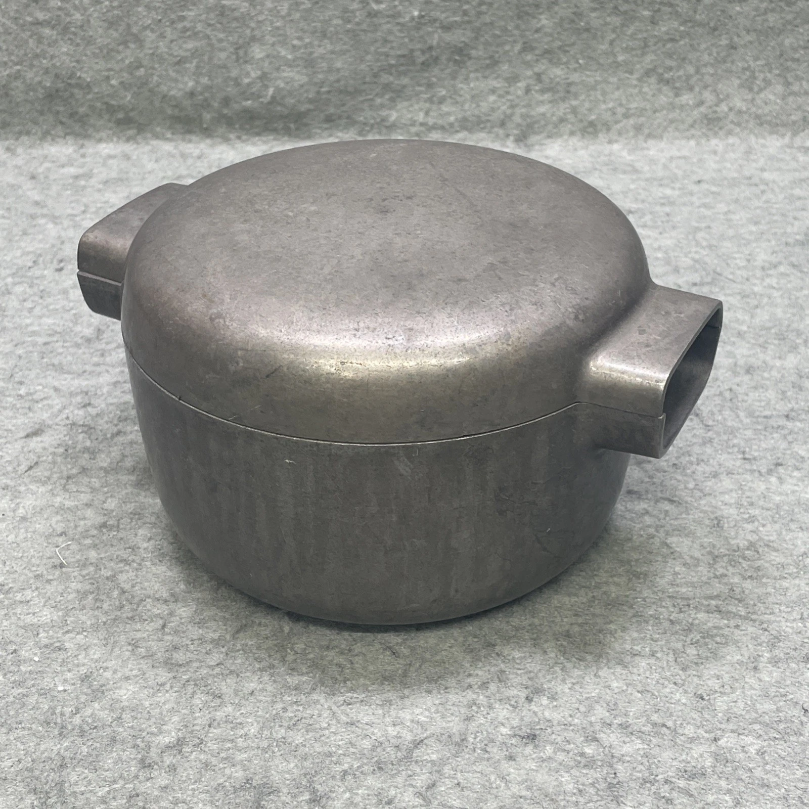 Copco Japan Michael Lax Design Cast Aluminum 802 2.5 Qt 2.5 Lt Dutch Oven w/Lid
Opens in a new windo