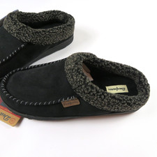 NWT- Men DEARFOAMS black slip-on slippers Size L 11-12 