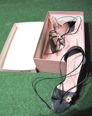 Damenschuhe Absatz 8 Giada Milano mit Schnürung und Blume 37 aus Leder und Echtleder