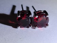 Red Faceted Round Stud Earrings 4-5mm Garnet ...