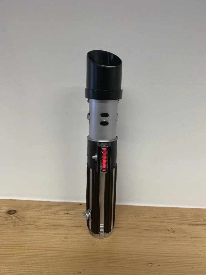 Star Wars Darth Vader Light-up Lightsaber 2005 Rubie’s Working Inc Batteries - Image 4 of 4