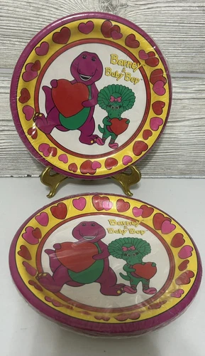 NEW IN PACKAGE BARNEY Dinosaur Valentine’s Lot Of 2 - 8 DESSERT PLATES PARTY