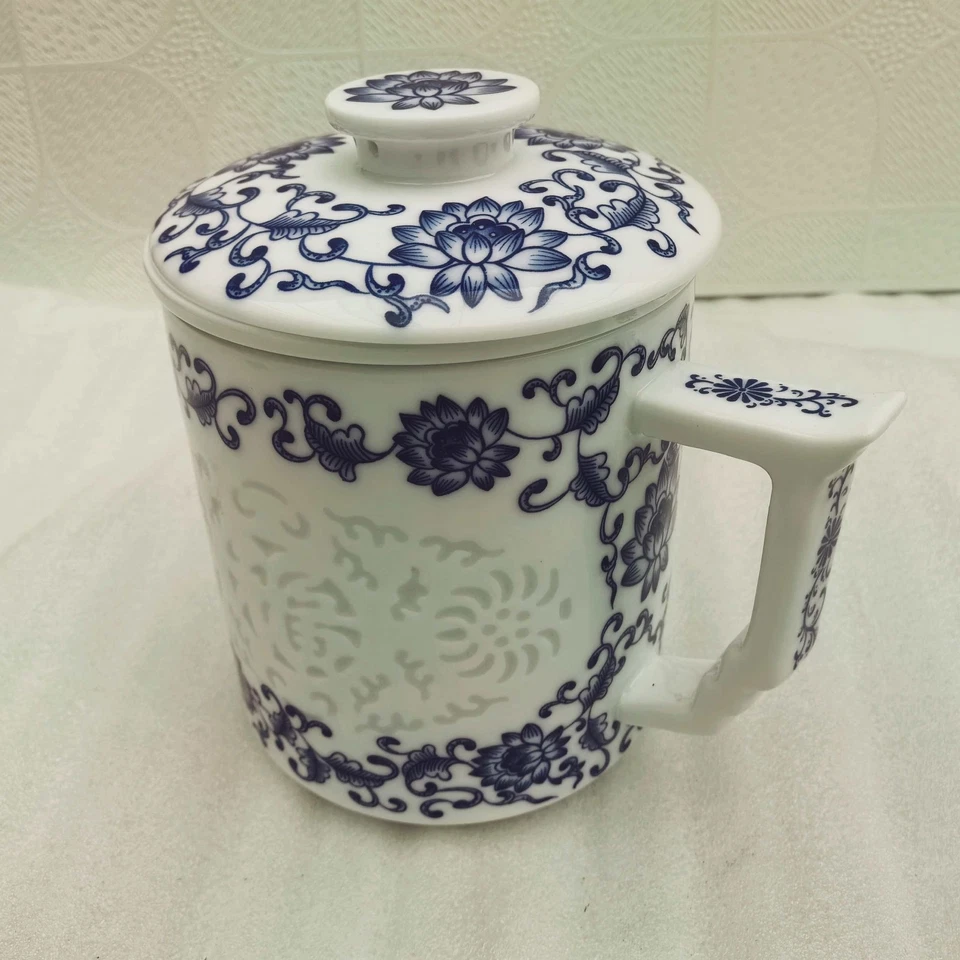 China Antigua Porcelana Linglong Transparente,Azul Blanco Un Juego de tres piezas Taza de té Foto 3 de 4