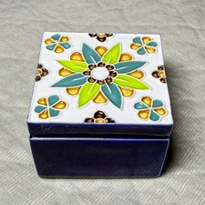 Portuguese Pottery Flower Pattern Trinket Box Blue Green H32