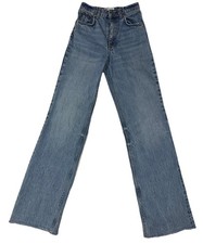 Zara - High rise wide leg Mom Jeans - Women  s Size 2 - Light Blue Denim