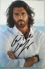 AUTOGRAPH CAN YAMAN PHOTO HAND SIGNED TURKEY ACTOR ROMANTIC TV SERIES - SANDOKAN