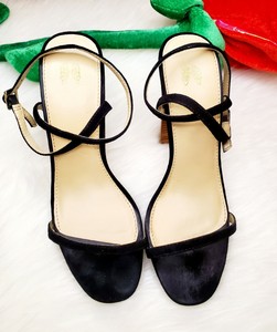 victoria secret strappy sandals