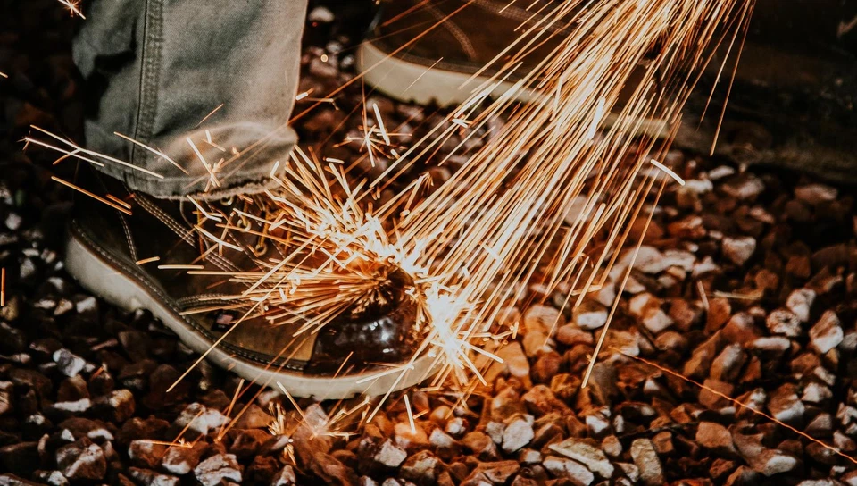TUFF TOE Original Formula Work Boot Toe Guard Protection & Leather Repair Kit - Image 3 of 4