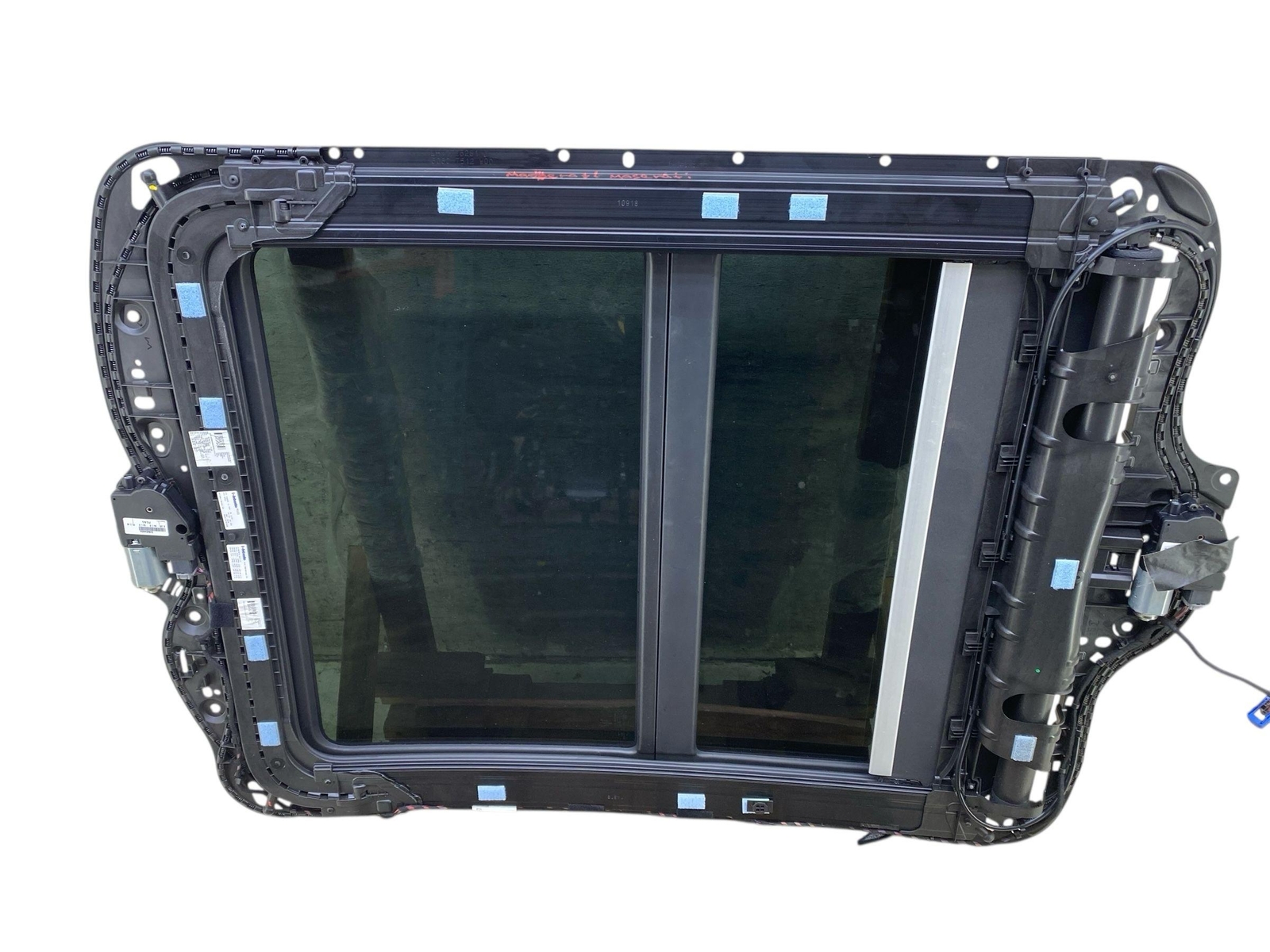 2017-2022 MASERATI LEVANTE OEM FRONT & REAR PANORAMIC SUNROOF GLASS WINDOW