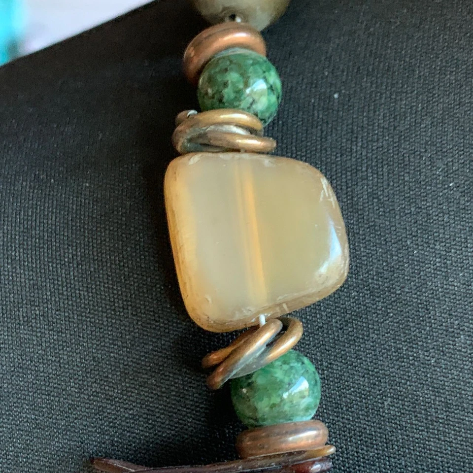 Collar de piedra gruesa de cuarzo verde marrón con barra de cuentas de latón boho 27,5" Foto 3 de 4