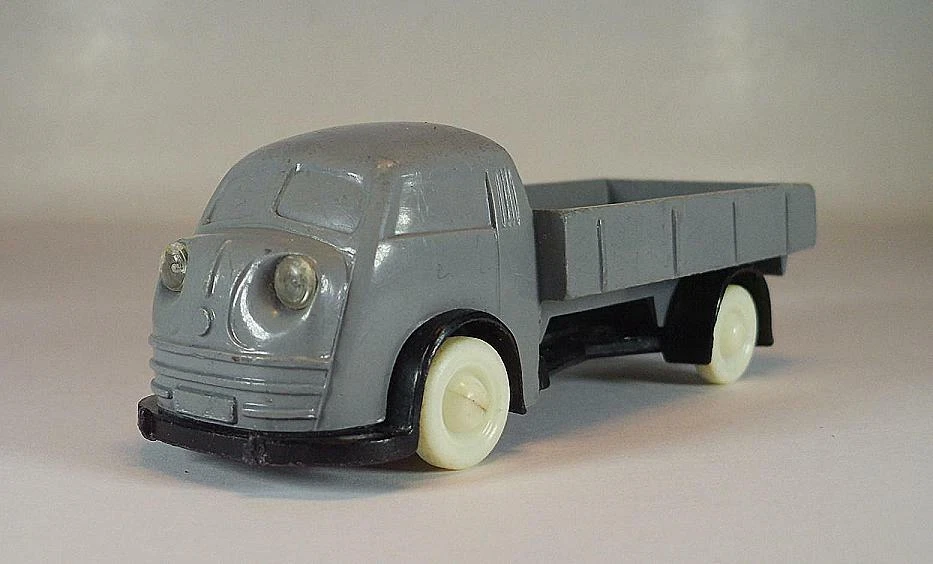 Wiking 1/50 Tempo Matador Typ 1 Knautschgesicht in basaltgrau / platingrau ?! - Bild 1 von 1