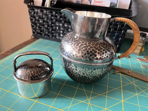 Derby S P Co International 1159 W M Mounts EPNS Coffee Tea Pot 