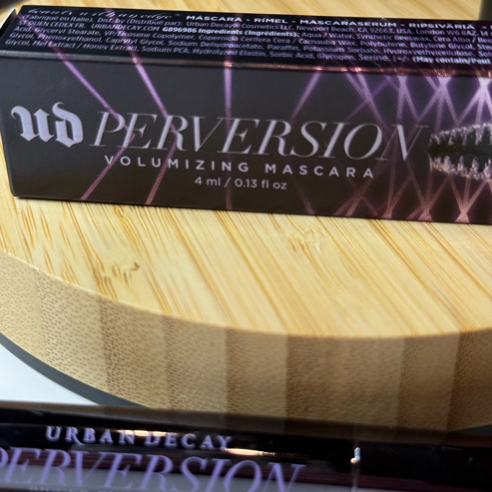 Urban Decay Perversion Volumizing Mascara Bigger Blacker Badder Travel Size New - Image 2 of 4