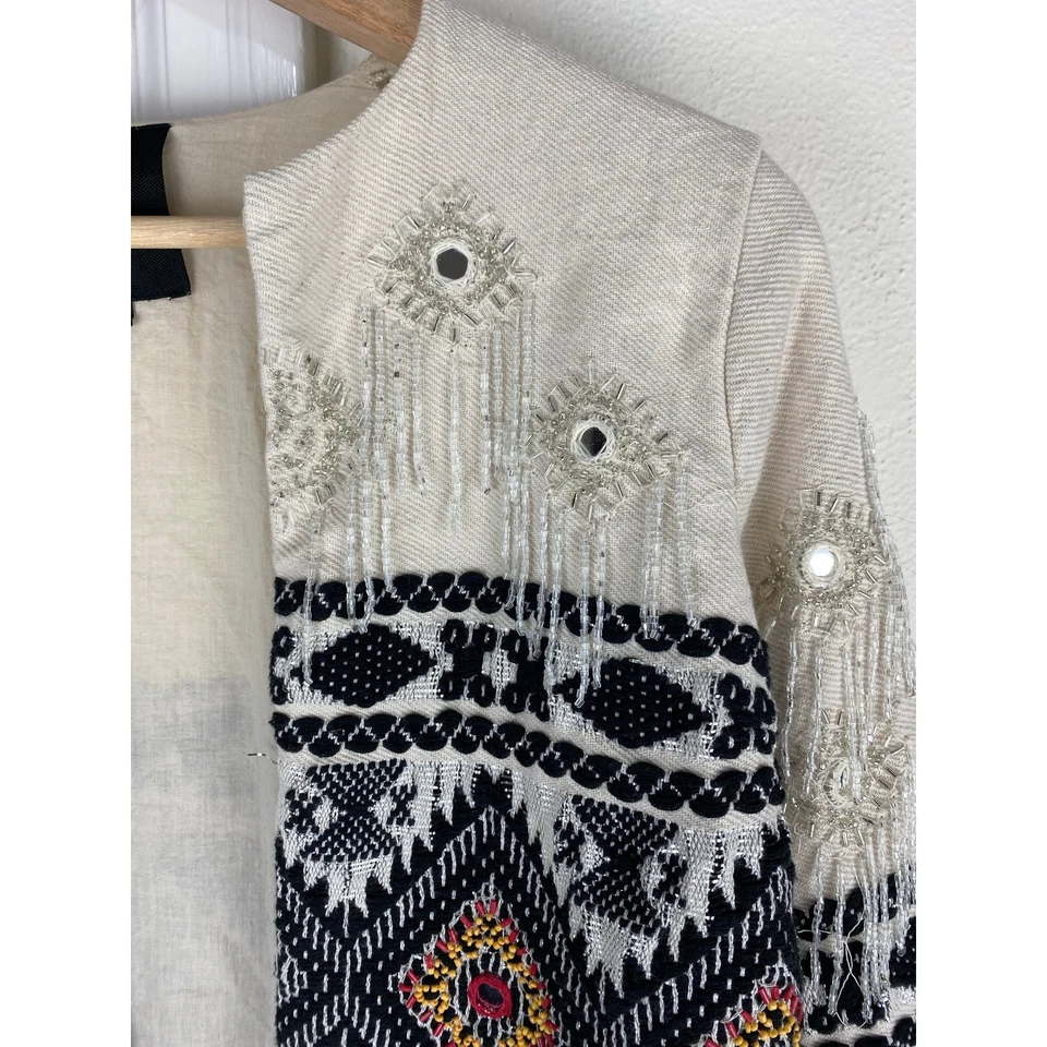 Chaqueta boho River Island para mujer talla 8 bordada crema con borlas con espejos Foto 3 de 4