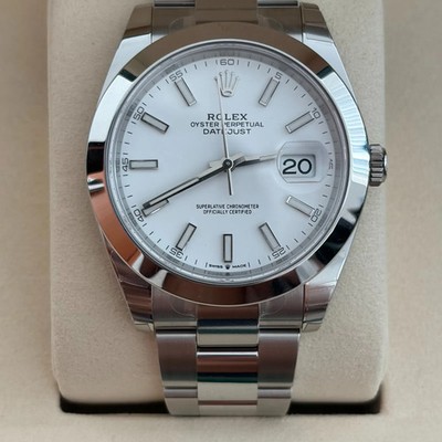 2026 NEW Rolex Datejust 41MM White Dial 126300 Oyster, smooth bezel.