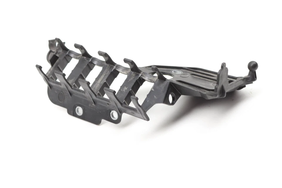 2015-2018 AUDI A8 QUATTRO 3.0L - Vacuum Solenoid Mount / Bracket 06E133520M - Image 2 of 4