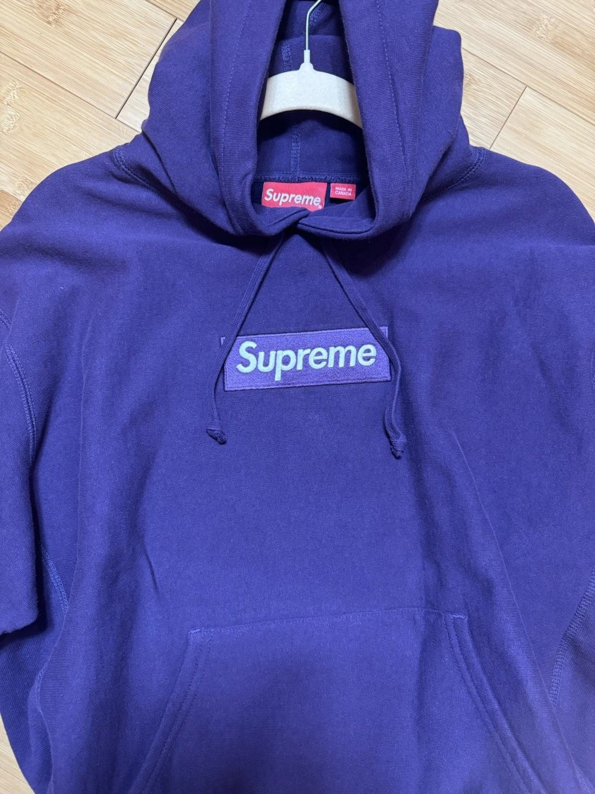 Felpa con cappuccio Supreme Box Logo FW23 viola scuro taglia S