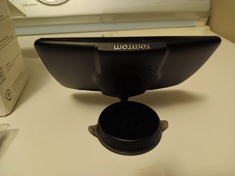 TomTom VIA 1510M SE 5" Portable GPS w/ Box And FREE Lifetime Maps - Image 3 of 4