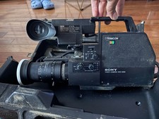 Sony HVC-2200 Color Video Camera Trinicon 