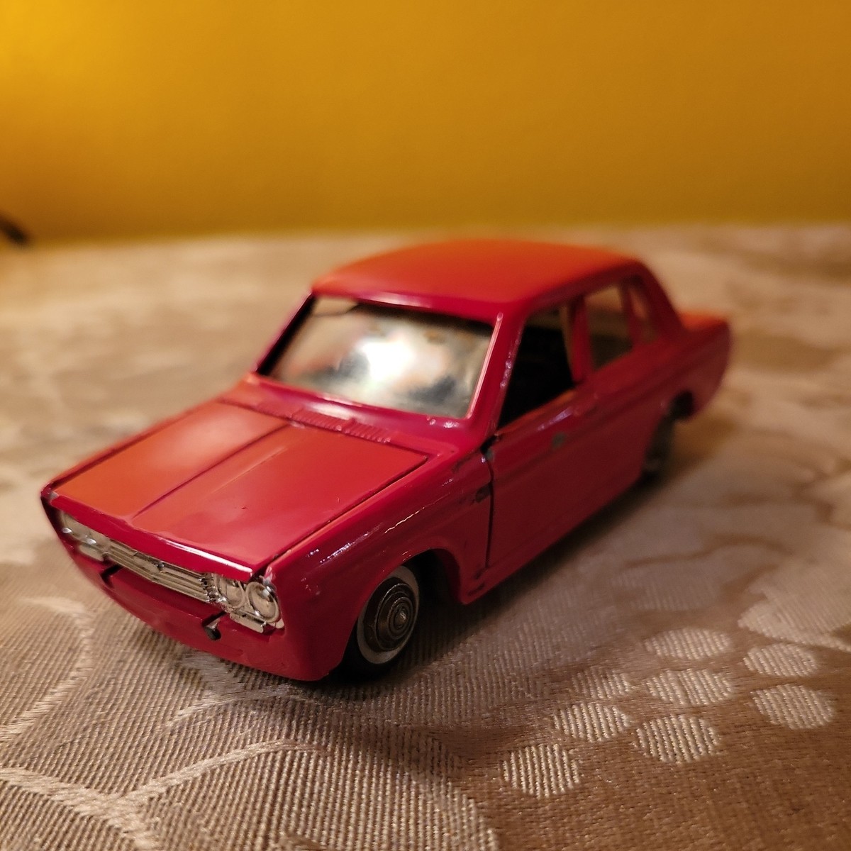 Yonezawa Toys Diapet 226 Nissan New Bluebird 1/40 Red Made in