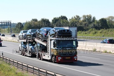 LKW Foto Mercedes-Benz Actros Autotransporter Niederlande weiß KOOPMAN #k7nl