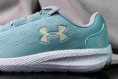 UNDER ARMOUR PURSUIT 2 shoes for women, NEW & AUTHENTIC, size 8 or girls 6.5