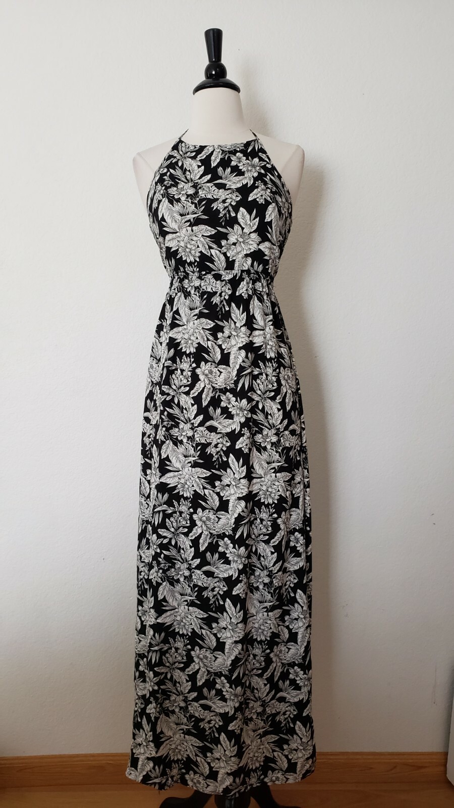 Anthropologie Maxi Dress Size Small Black Halter Strappy Back Cottage Coastal-image