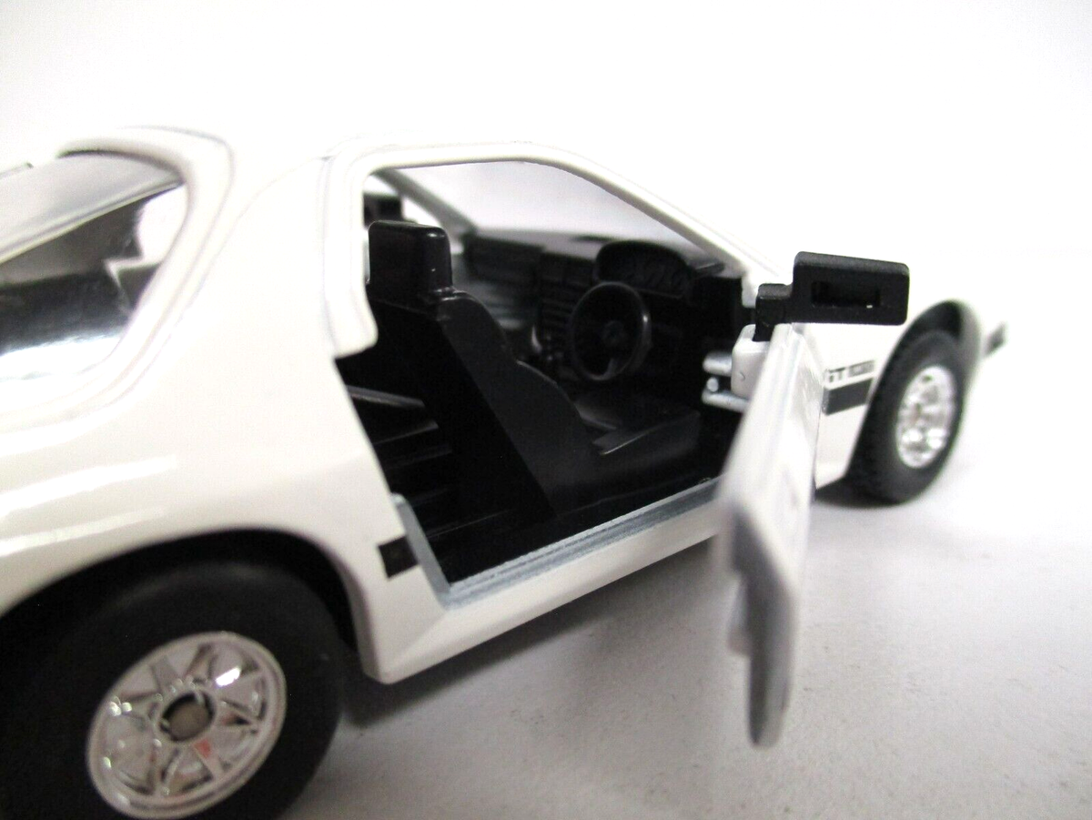 マツダ サバンナ RX-7 TOMICA DANDY 1/43 [21] LV-N214a マツダ サバンナRX-7 パトロールカー（警視庁