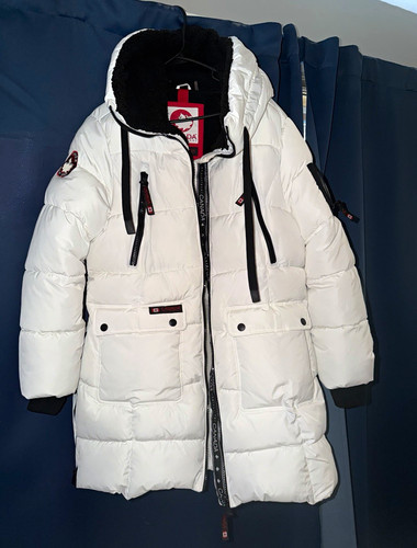 Canada Weathergear Woman’s Hooded Insulated Full Zip White Puffer Jacket-XL