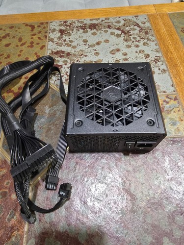 Corsair RM650 80 Plus Gold Vollmodulares ATX Netzteil Zero RPM Modus - Bild 2 von 5