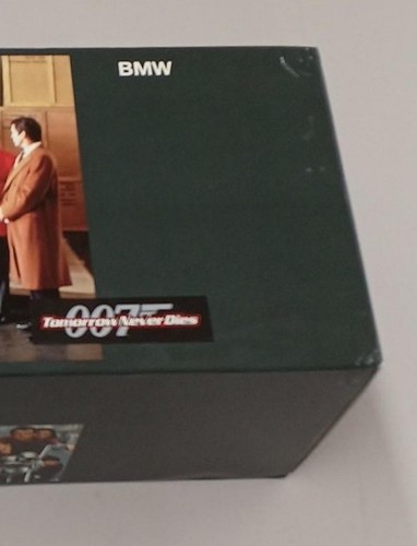 BMW 750iL James Bond 007 Tomorrow Never Dies 1/24 Scale Diecast Model Car - Picture 12 of 12