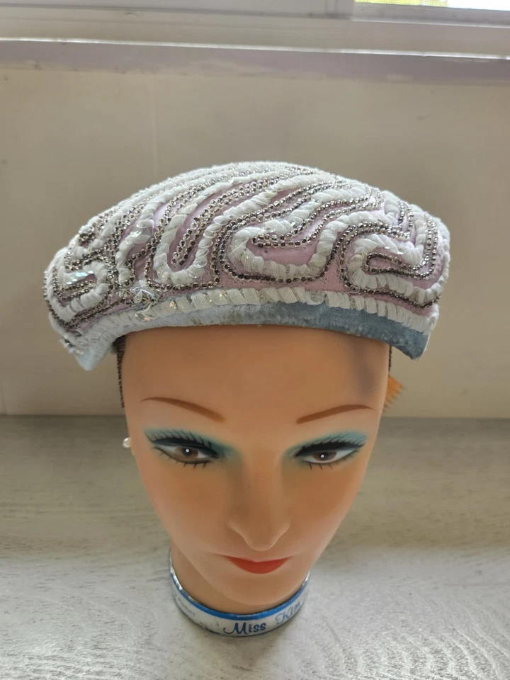 Gorra de Colección Modelo Evelyn Varon Lentejuelas Cuentas Años 30-40 Aleta Calavera Sombrero Moda Foto 2 de 4
