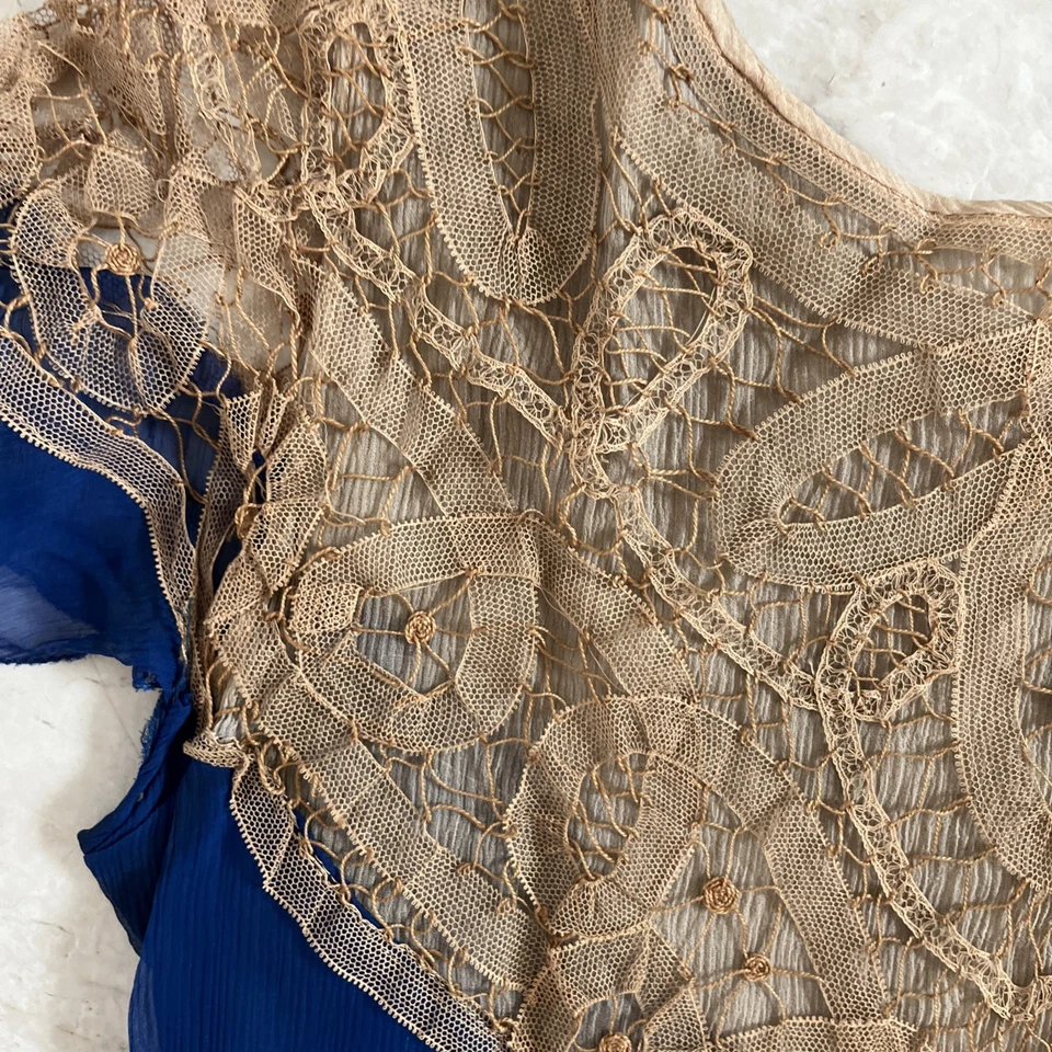 Vintage 20s/30s Cornflower Blue Crepe Dress With Lace. Worn To A Wedding In 1931 - Image 4 of 4