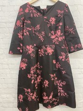 Oscar De Le Renta Knee Length Floral Dress Size 12 v neckline