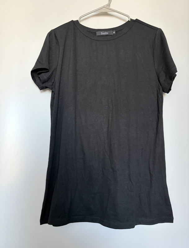 Sunbs Women’s Black Solid Crew Neck Short Sleeve Pullover T-Shirt, Size M