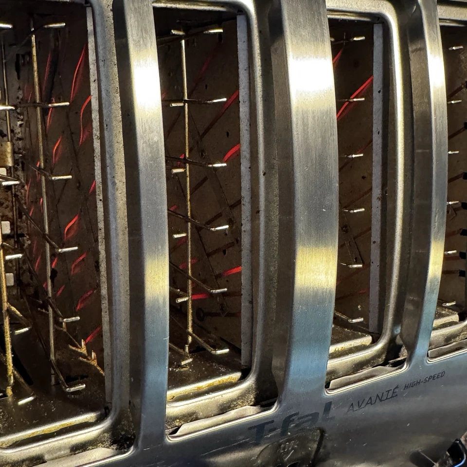 T-FAL Avante Deluxe Variable Browning TFAL 4 Slice Bagel Wide Slot Toaster - Image 3 of 4