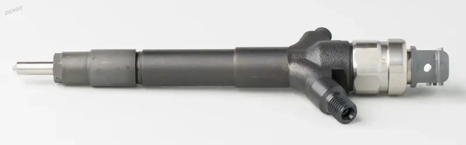 Injector DCRI105600 DENSO for MITSUBISHI L200 / TRITON