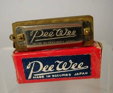 Vintage Pee Wee Miniature 4 Hold Harmonica Original BOX Made in Occupied Japan