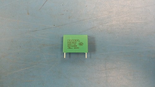 (5 STCK.) PHE850ED6100MD18R06L2 RIFA Filmkondensatoren 300 VAC 0,10uF 20 % LS 22,5 mm - Bild 1 von 1