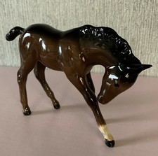 BESWICK HORSE THE FOAL LARGE HEAD DOWN BROWN GLOSS  MODEL No. 947 PERFECT
