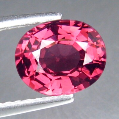 1.69 ct 100%NATURAL 7X6MM RASPBERRY COLOR RHODOLITE GARNET GEMSTONE