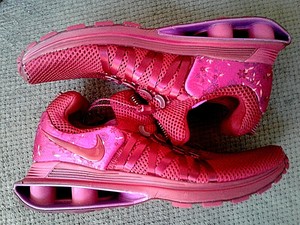nike shox gravity red crush