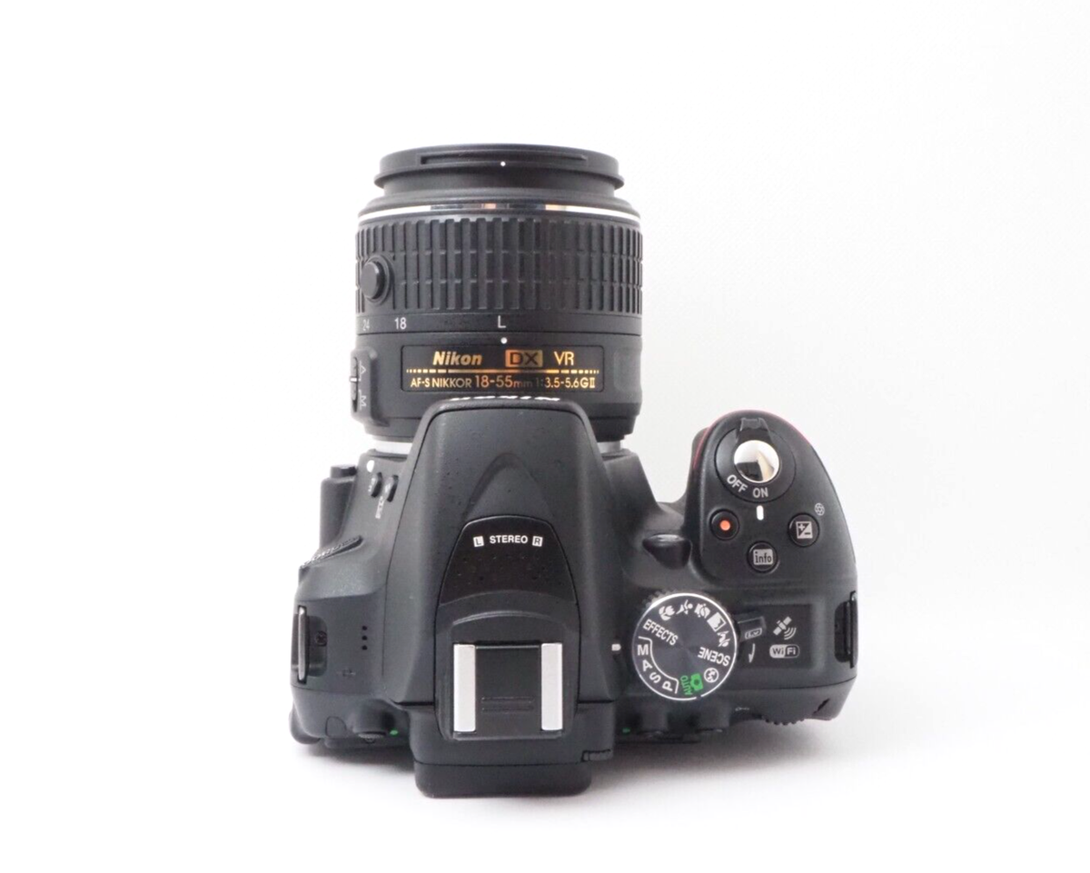 N.MINT] Nikon D5300 + AF-S DX Nikkor 18-55mm F3.5-5.6 G VR II