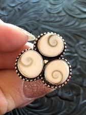 Artisan Southwest Triple Shell White Swirl Ring size 6.5