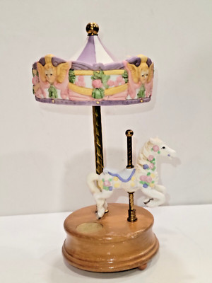 Willitts Designs Porcelain Carousel Horse Music Box Plays ''As Time Goes By'' 10.5