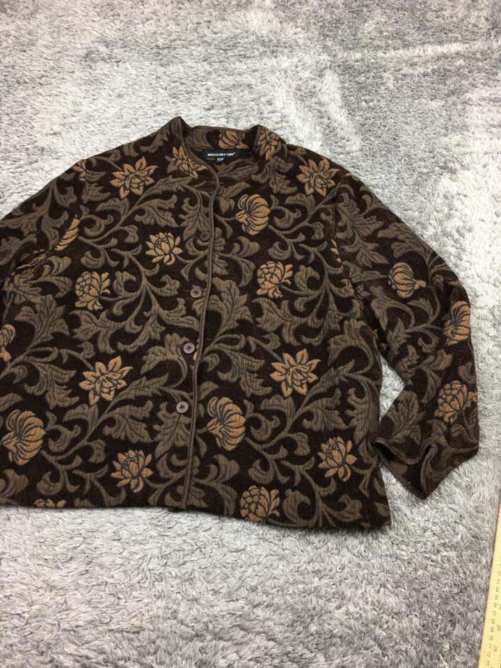 Chaqueta vaquera Life In Progress para mujer talla pequeña de gran tamaño azul con botones Foto 2 de 4