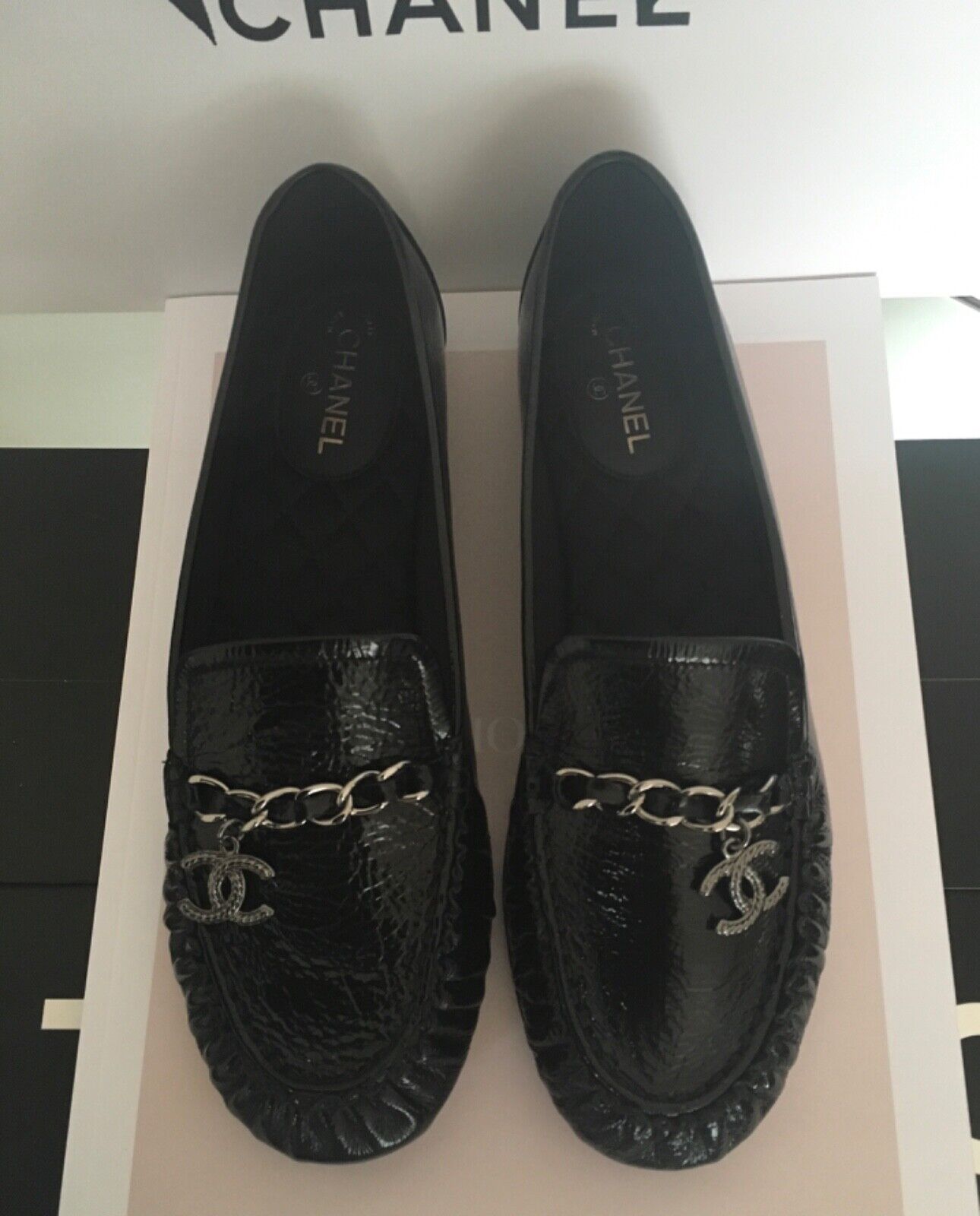 CHANEL Crinkled Calfskin Velvet CC Chain Mocassin Loafers 39.5 Black  1220444