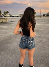Exklusive Miss Me Shorts in XXXS! Figurbetont...